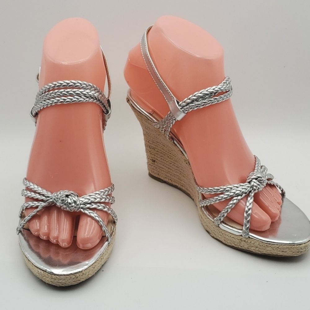 Michael Kors Silver Espadrille Wedge Sandals. SIZE 7M. S854